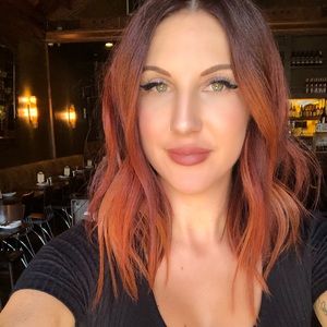 Meet your Posher, Nicole